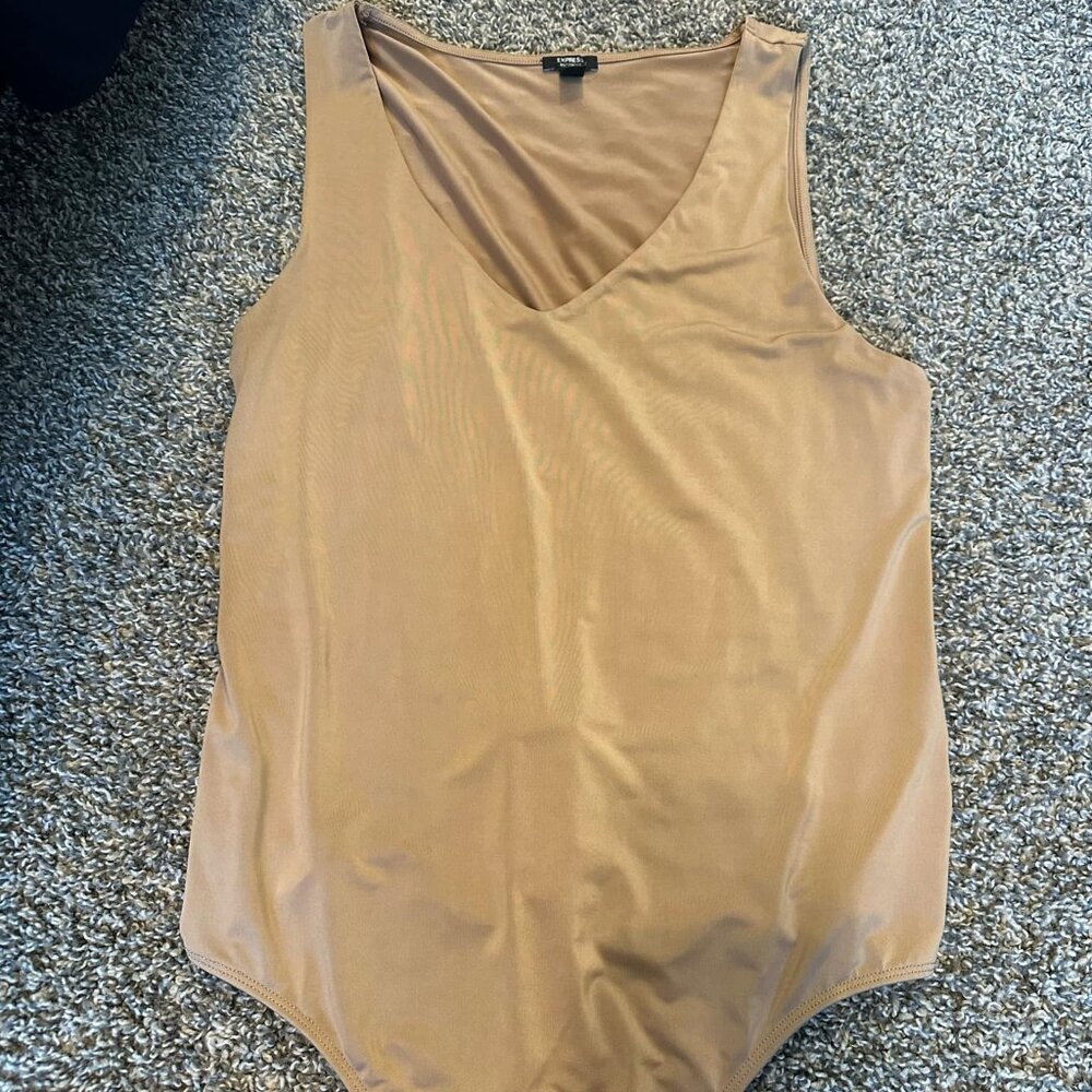 tan shirt body